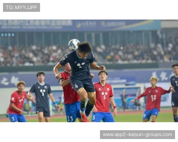 逆境中的风暴：当俱乐部拖欠工资引发球员关系危机