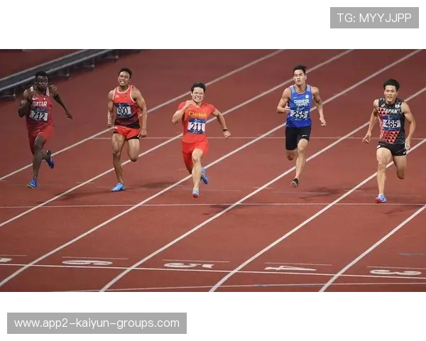 逆天“闪电冲刺”：运动员“瞬间加速”惊艳全场！